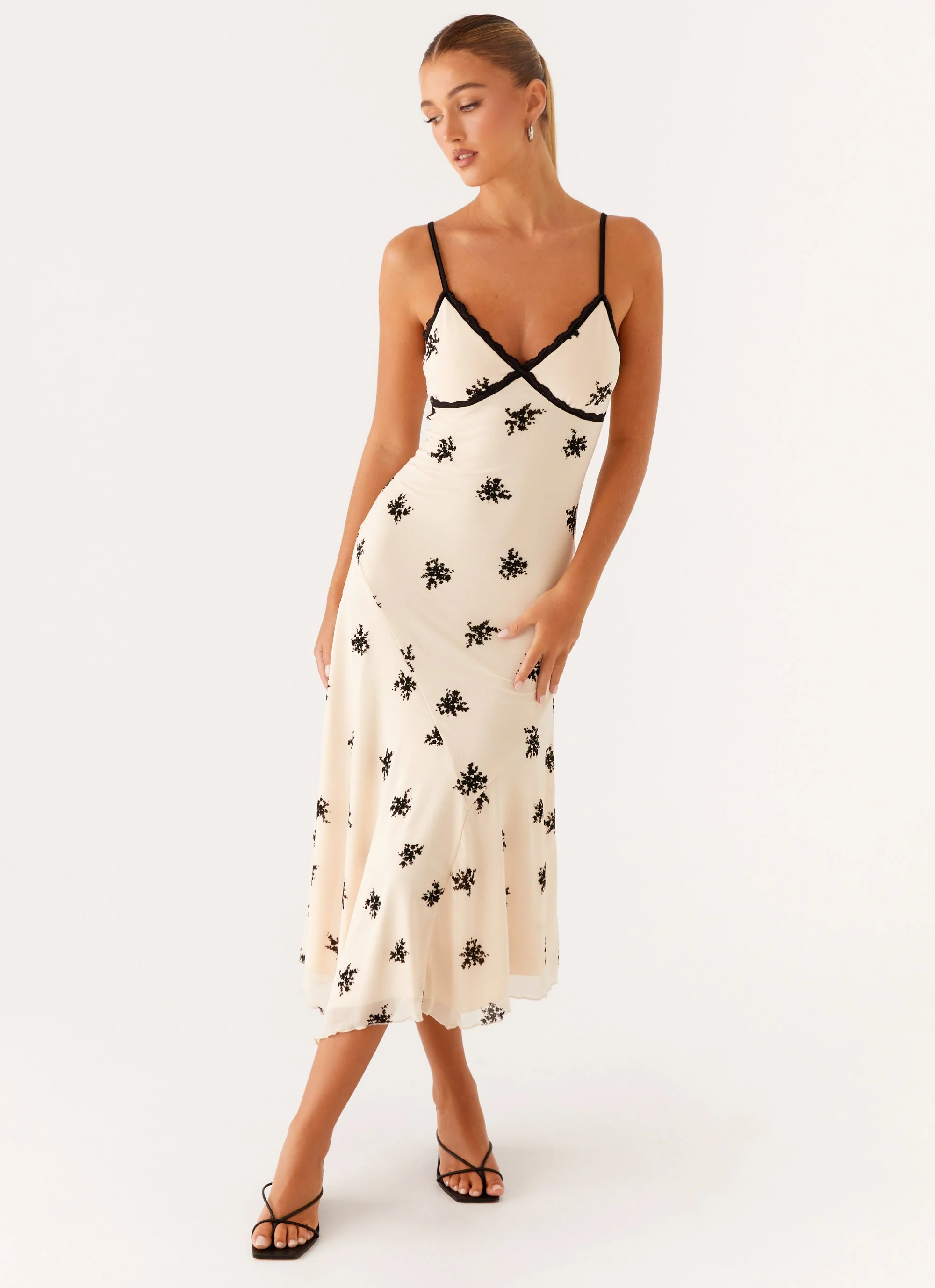 Amelia Midi Dress - Nude - Image 3