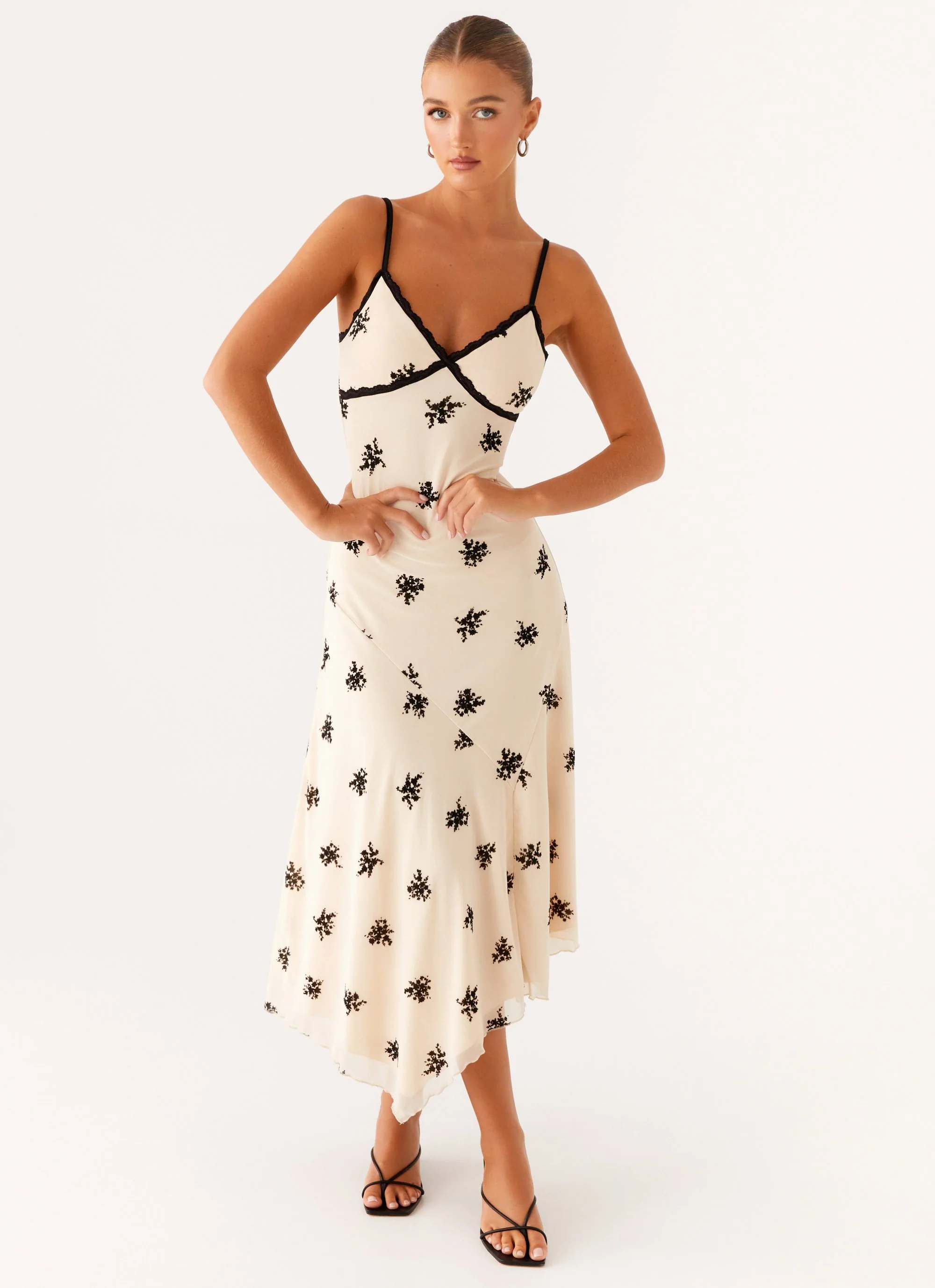 Amelia Midi Dress - Nude - Image 5