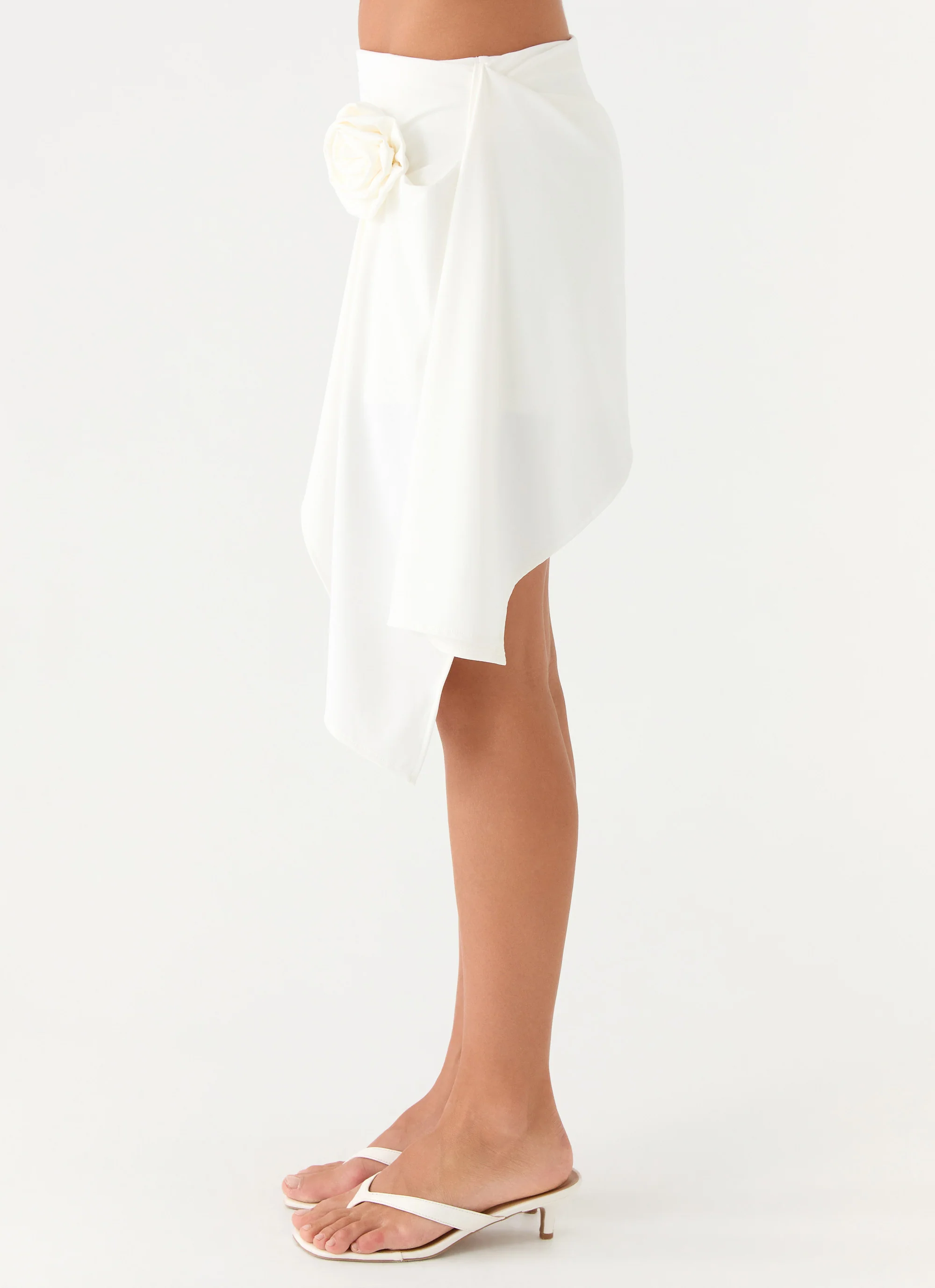 Ardyn Mini Skirt - White - Image 4