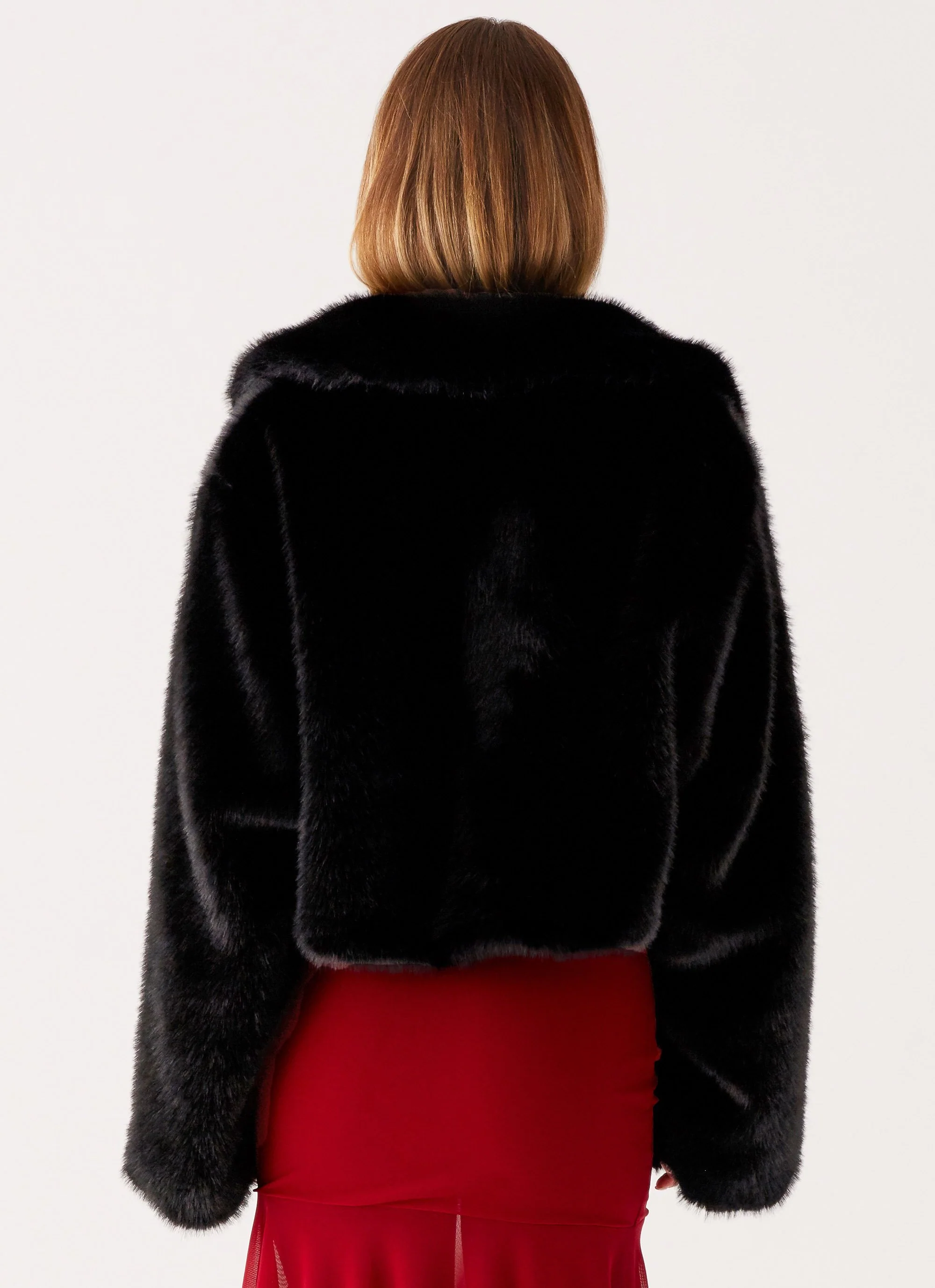 Carys Cropped Faux Fur Jacket - Black - Image 3