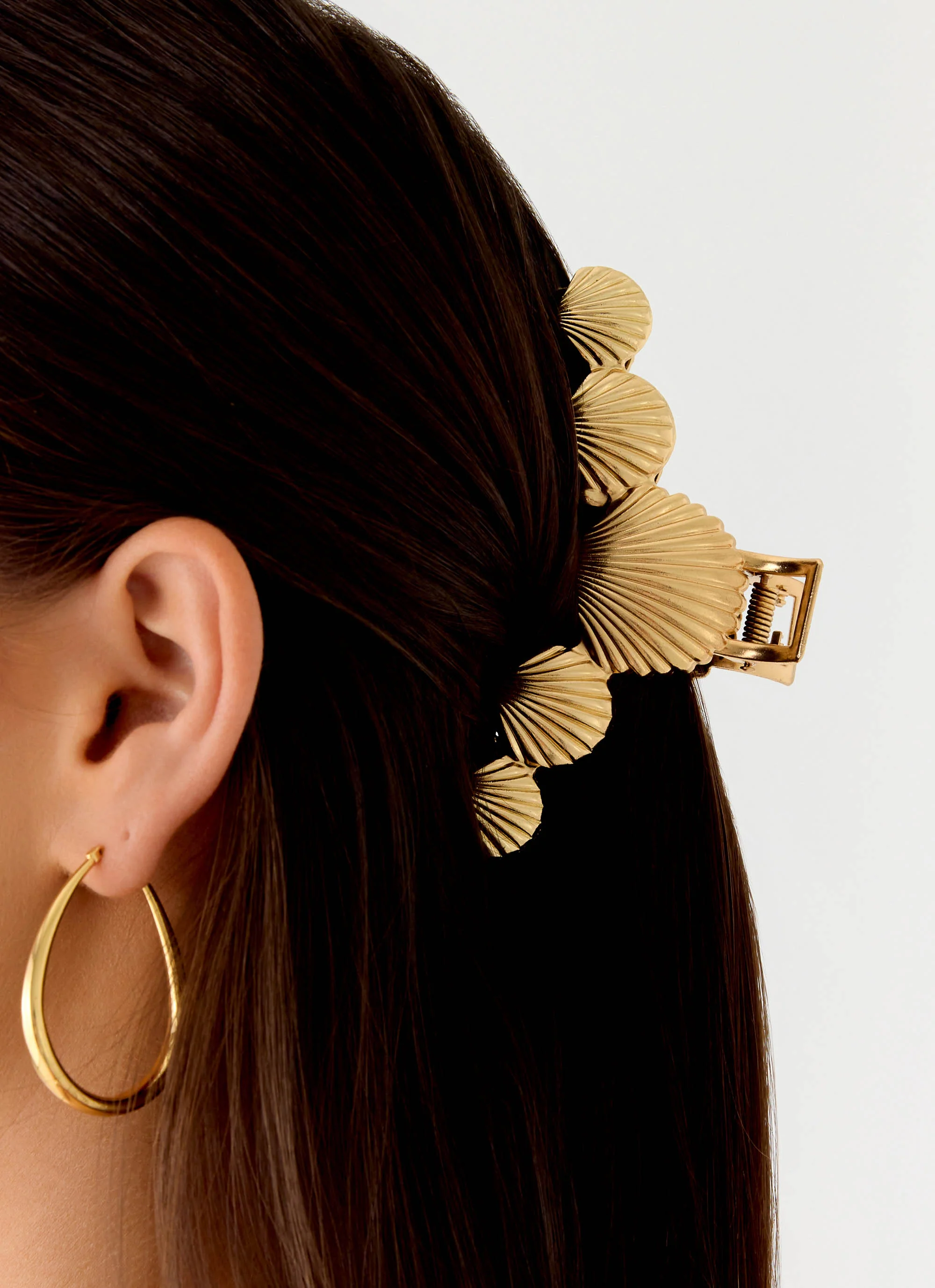 Chill Tides Claw Clip - Gold - Image 2