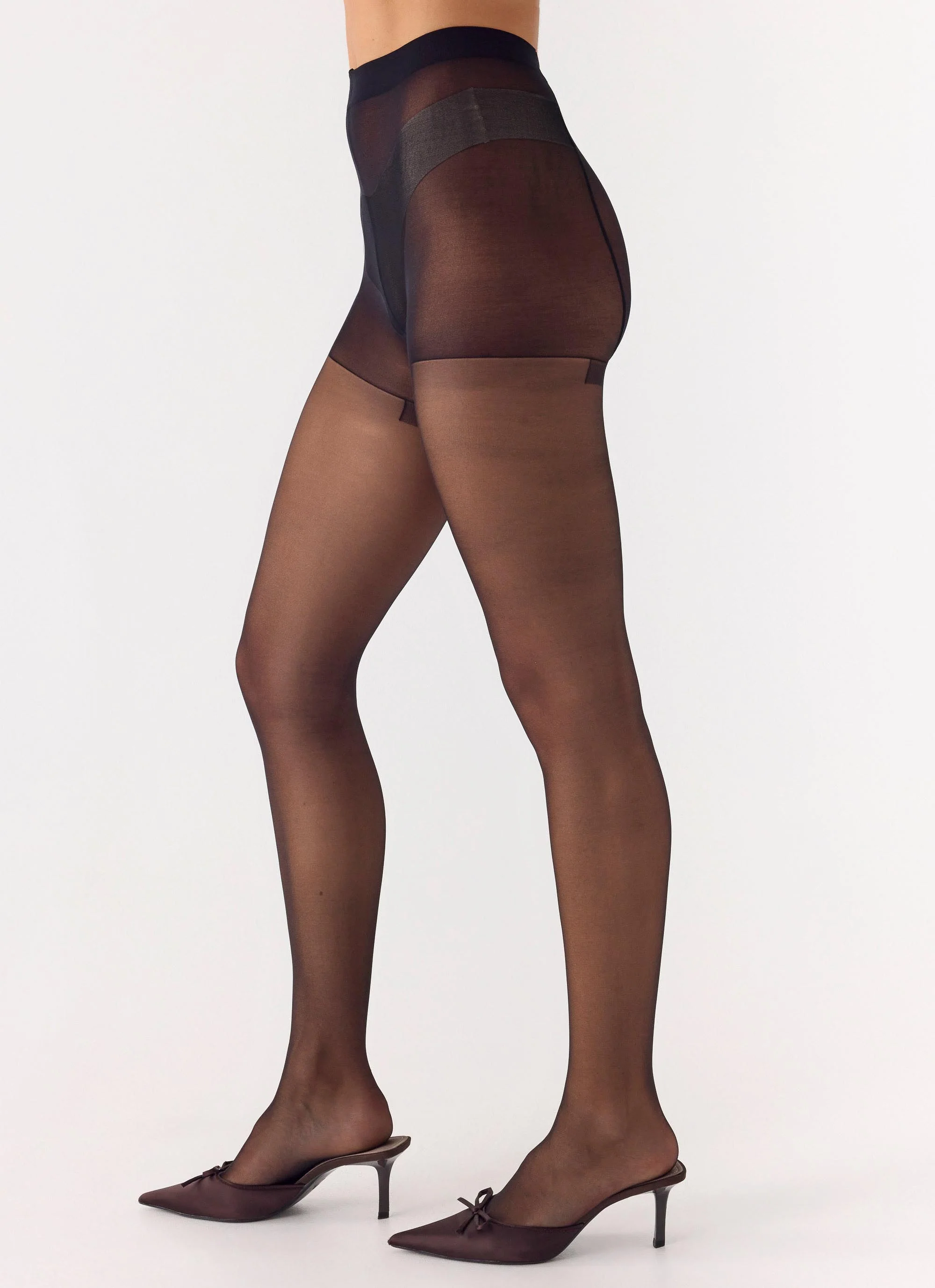 Fine Line 15 Denier Stockings - Black