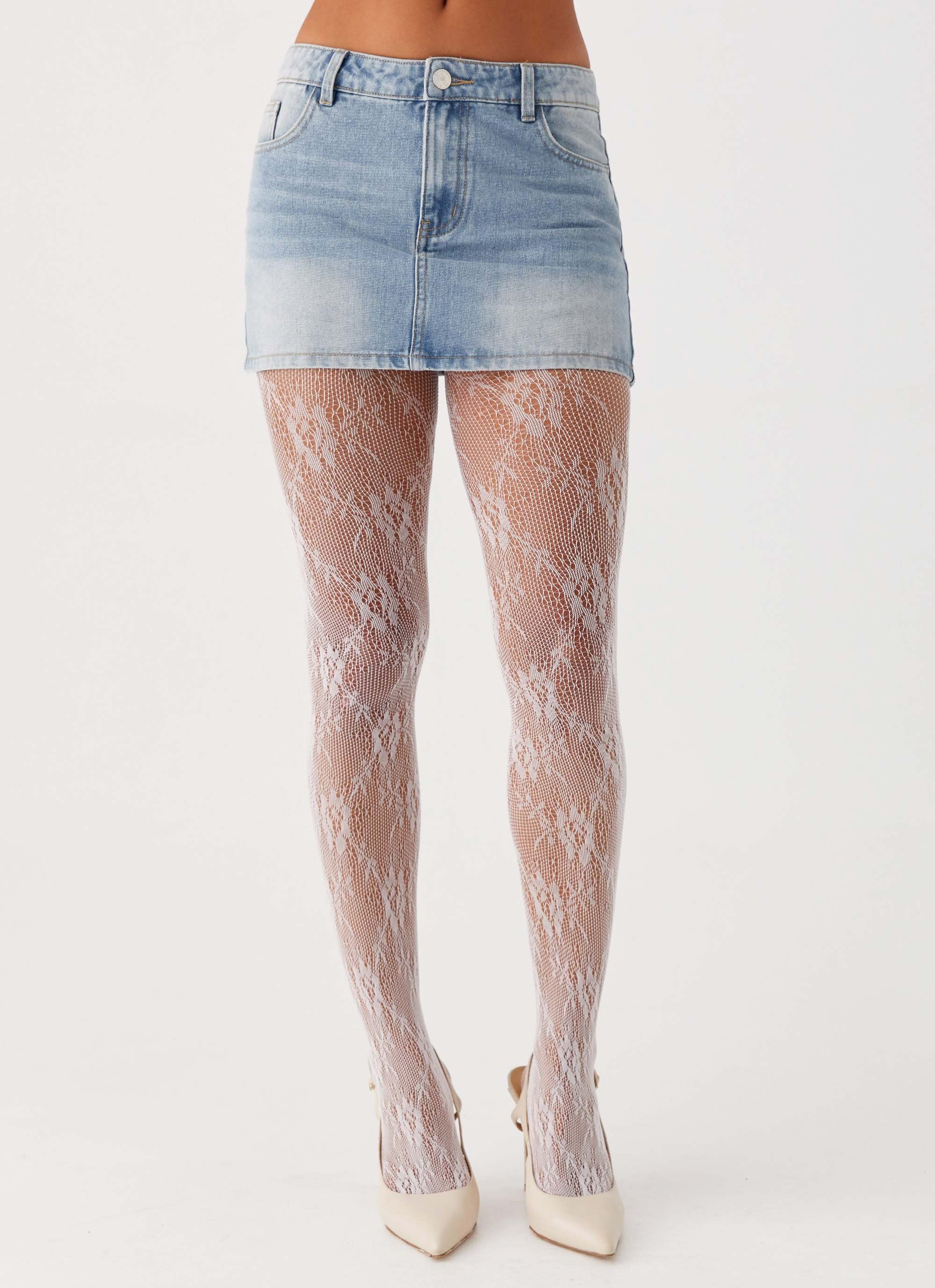 Honor Lace Stockings - White - Image 3