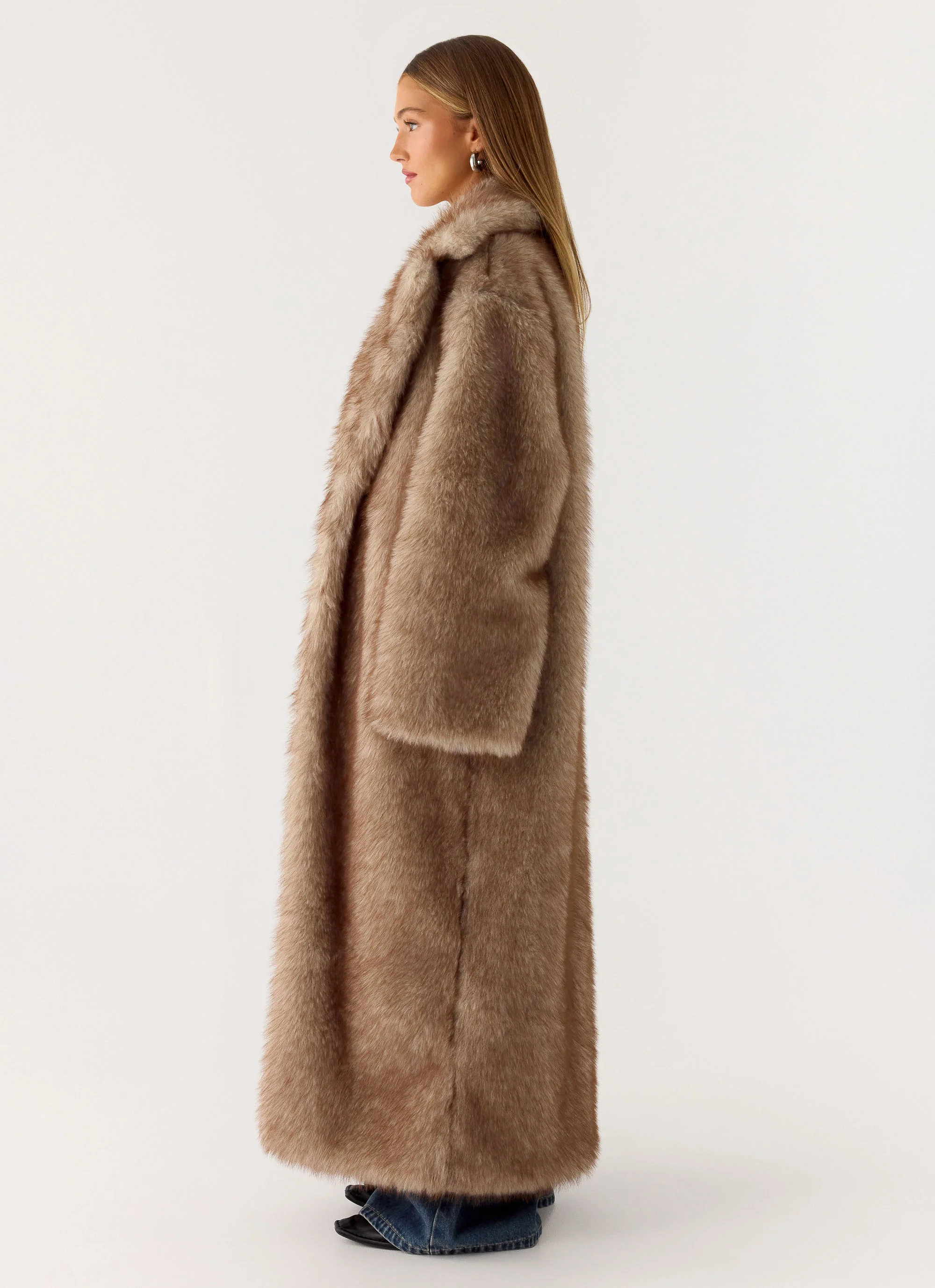 Kamil Faux Fur Maxi Coat - Tan Beige - Image 6