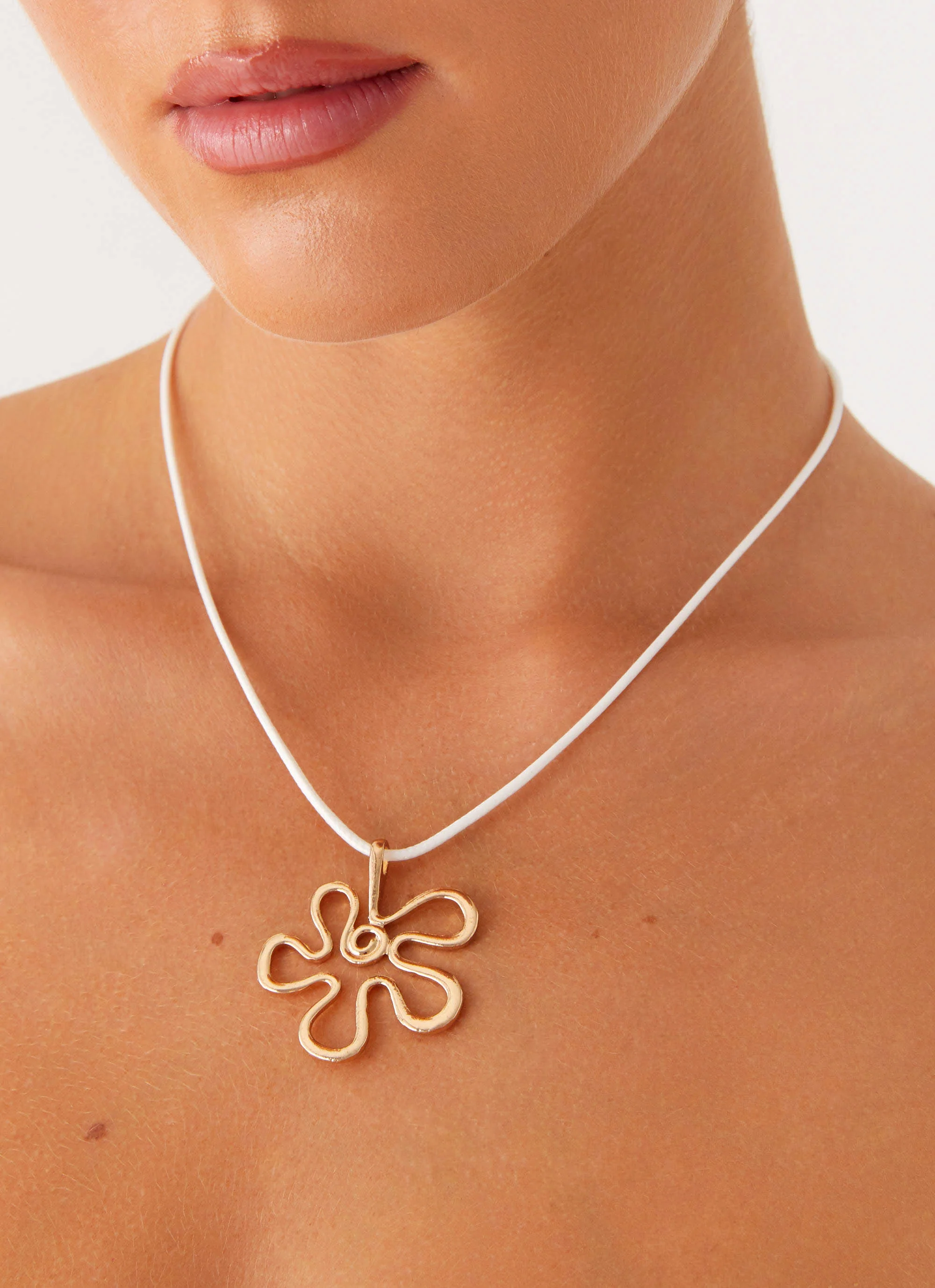 Kippa Necklace - Gold - Image 2