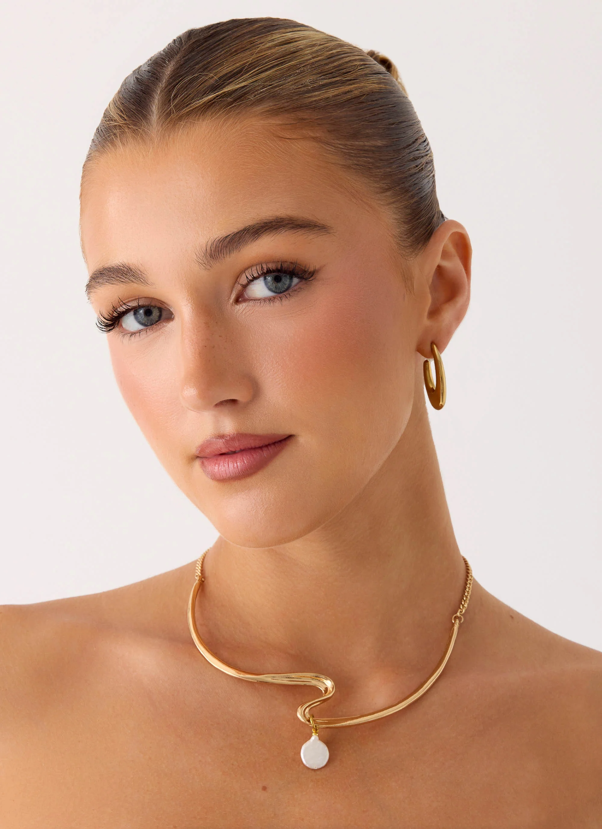 Lumen Choker Necklace - Gold - Image 3