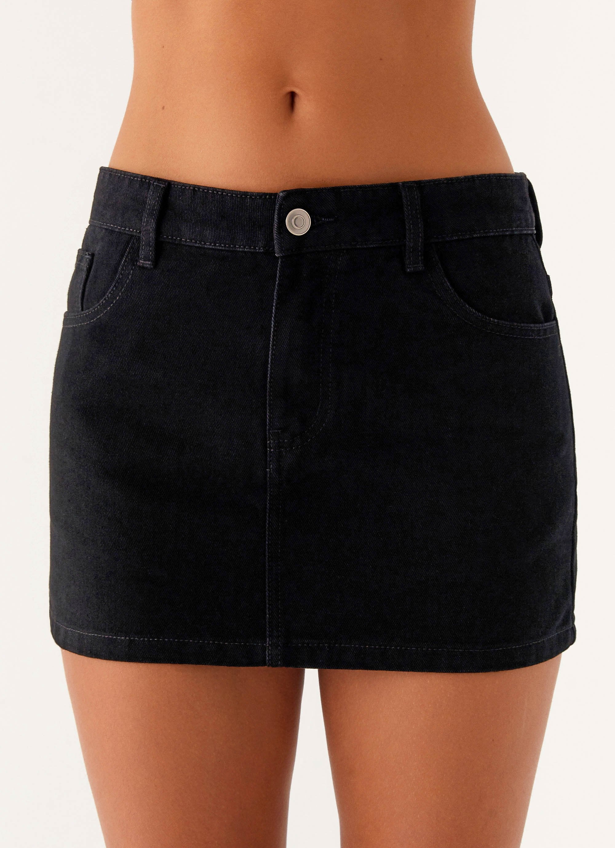 Maysa Low Rise Mini Skirt - Black - Image 2