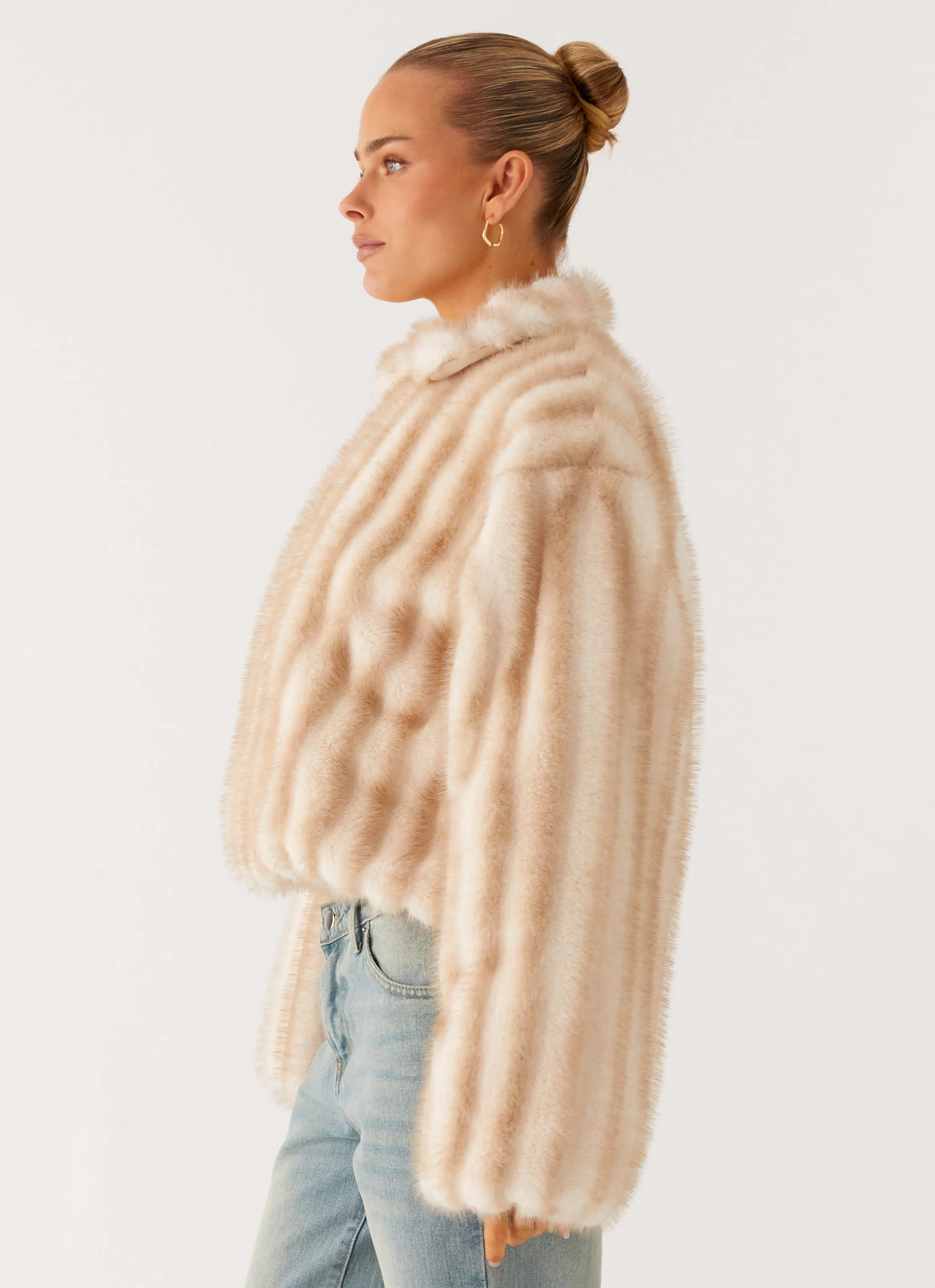 Naylor Faux Fur Jacket - Blonde - Image 5