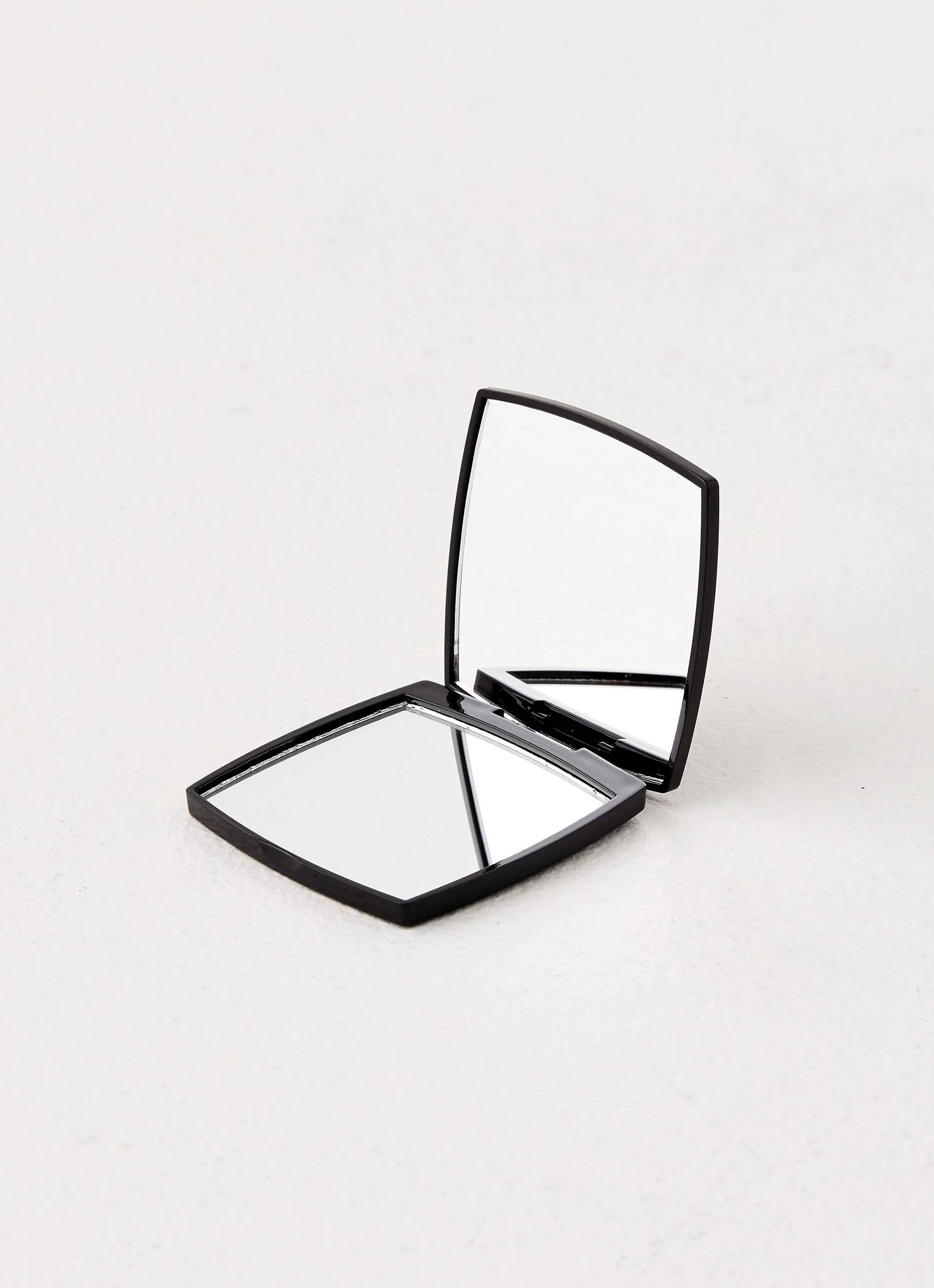 Peppermayo Makeup Mirror - Black - Image 2