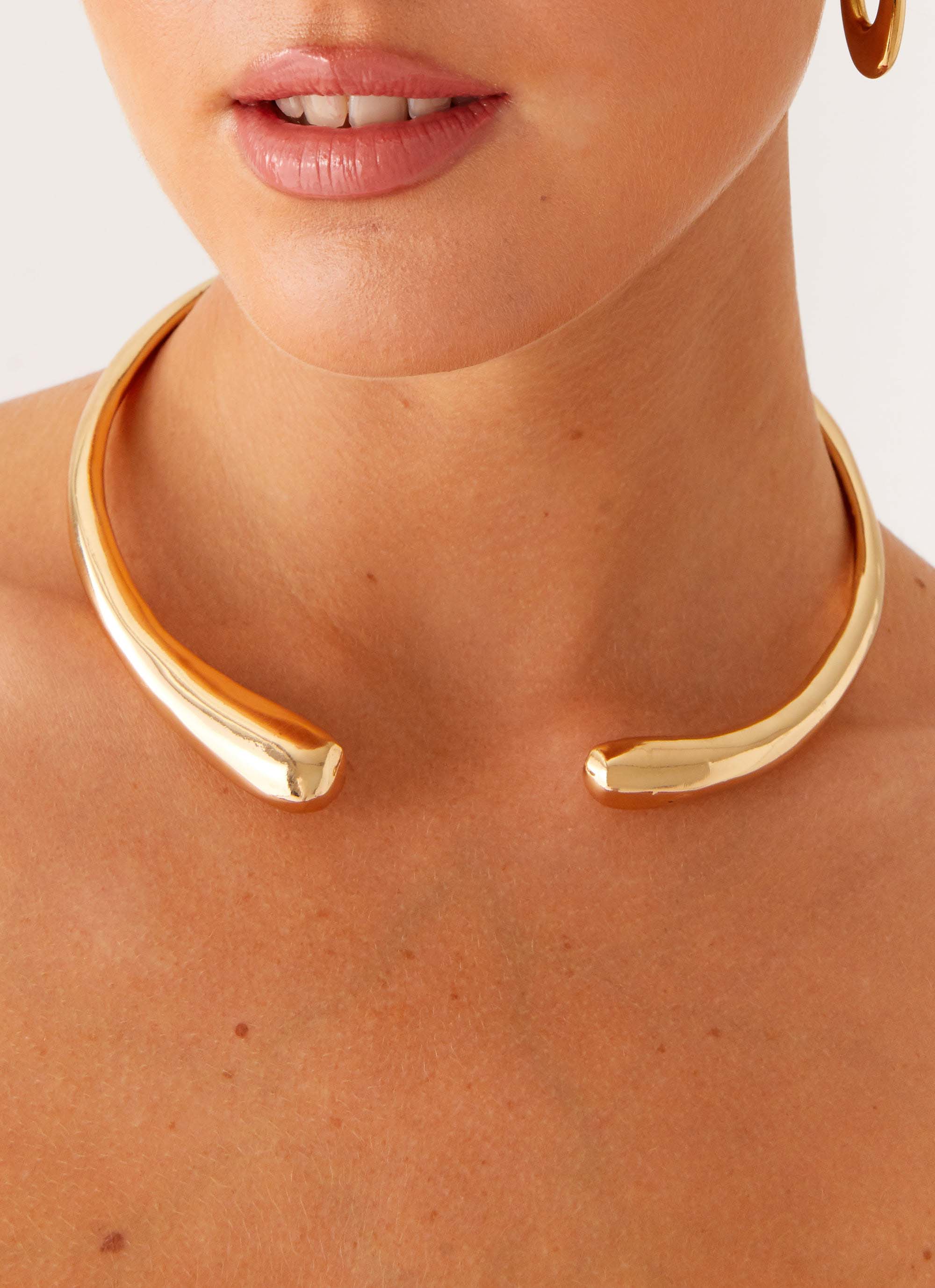 Rayan Choker Necklace - Gold - Image 4