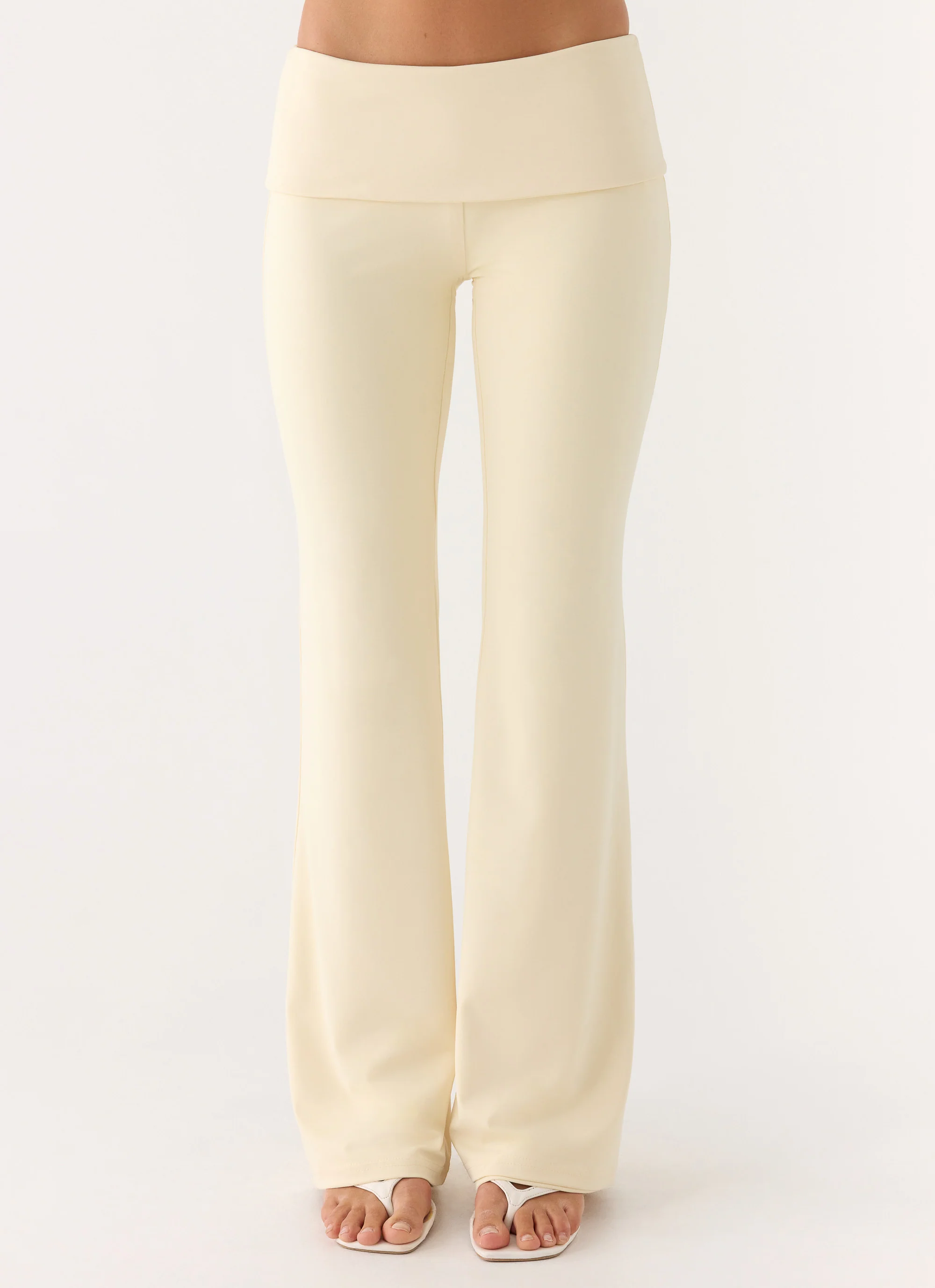 Renae Low Rise Pants - Baby Yellow