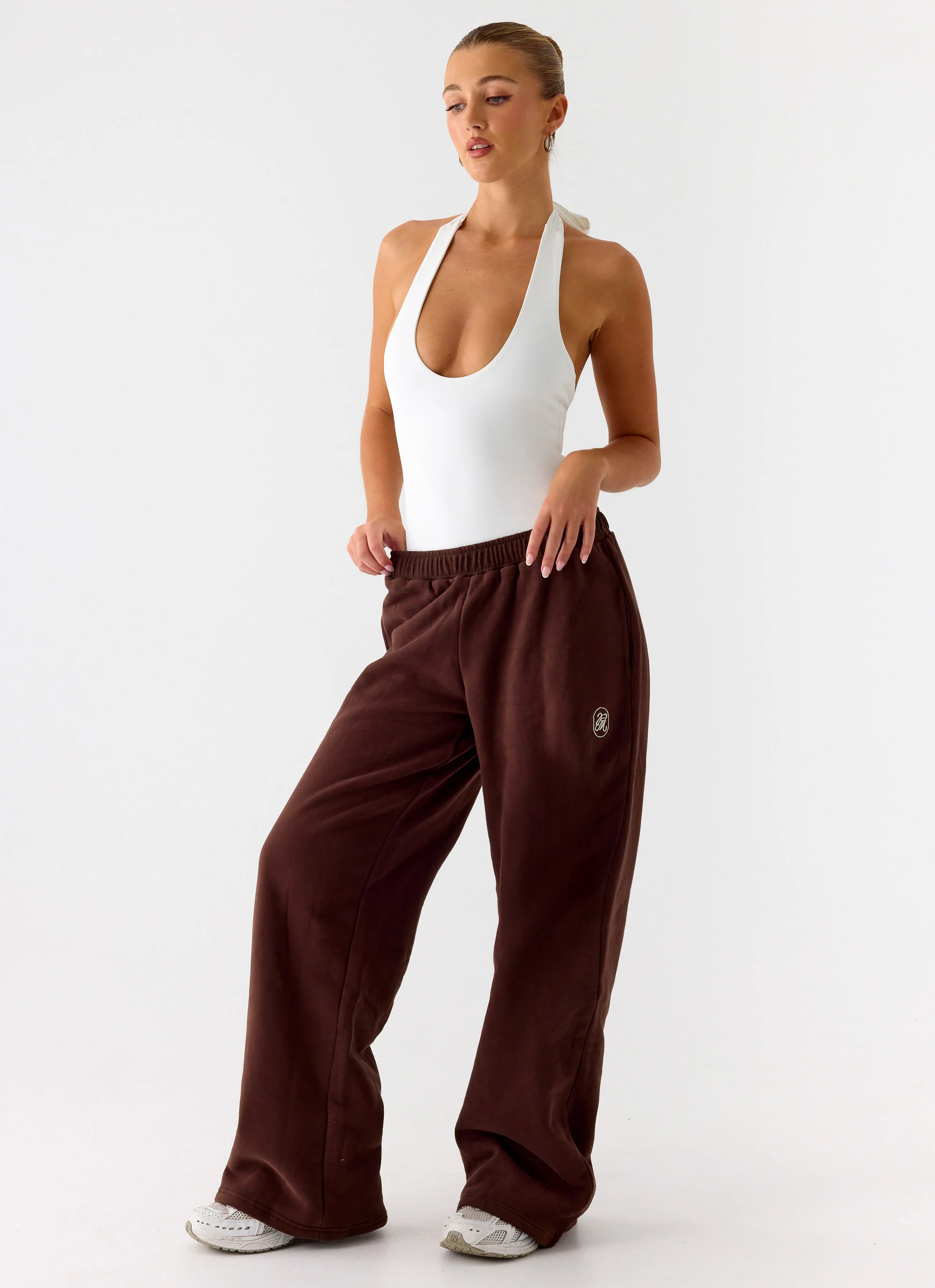 Signature Low Rise Sweatpants - Chocolate - Image 3