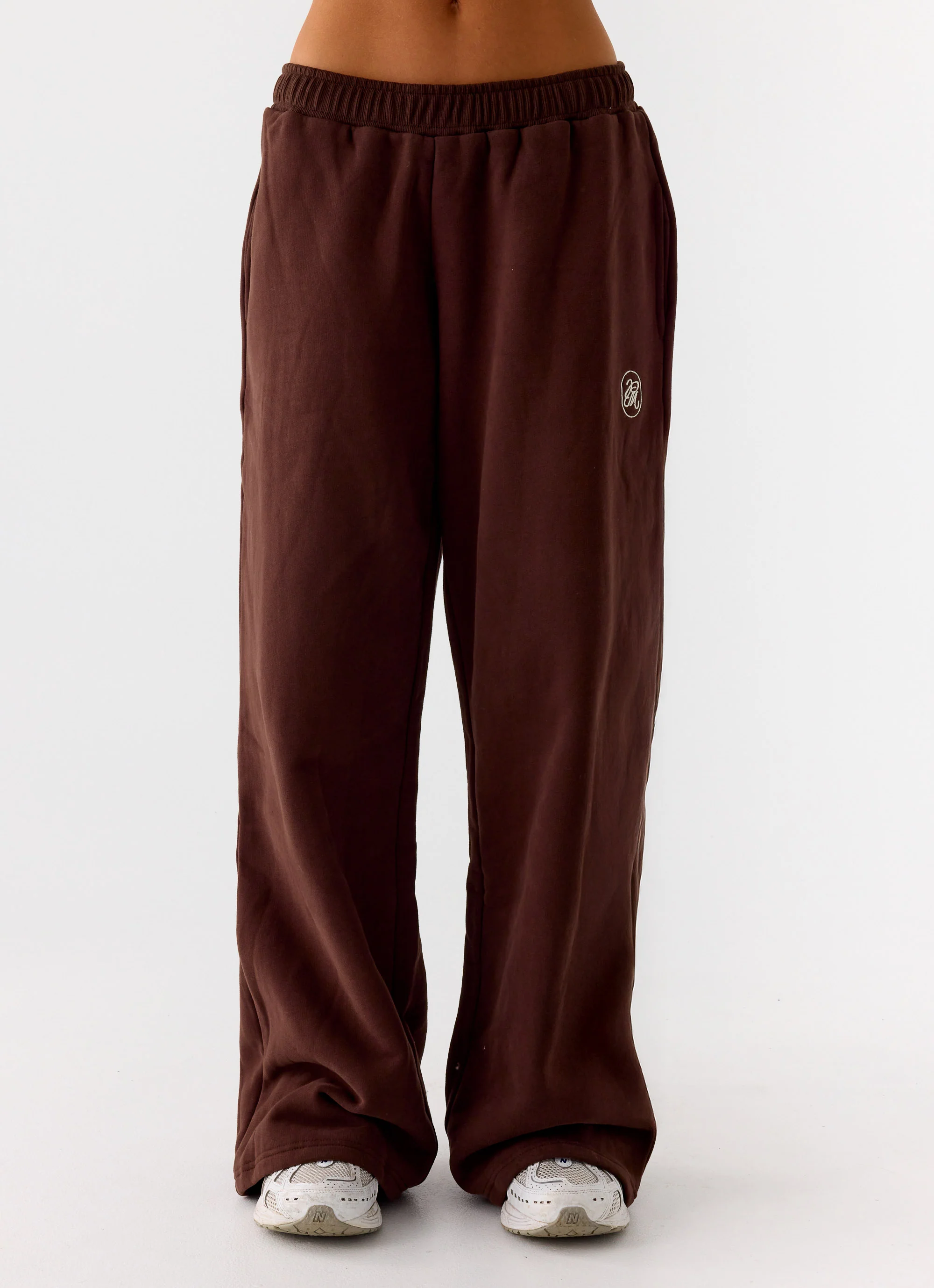 Signature Low Rise Sweatpants - Chocolate - Image 4