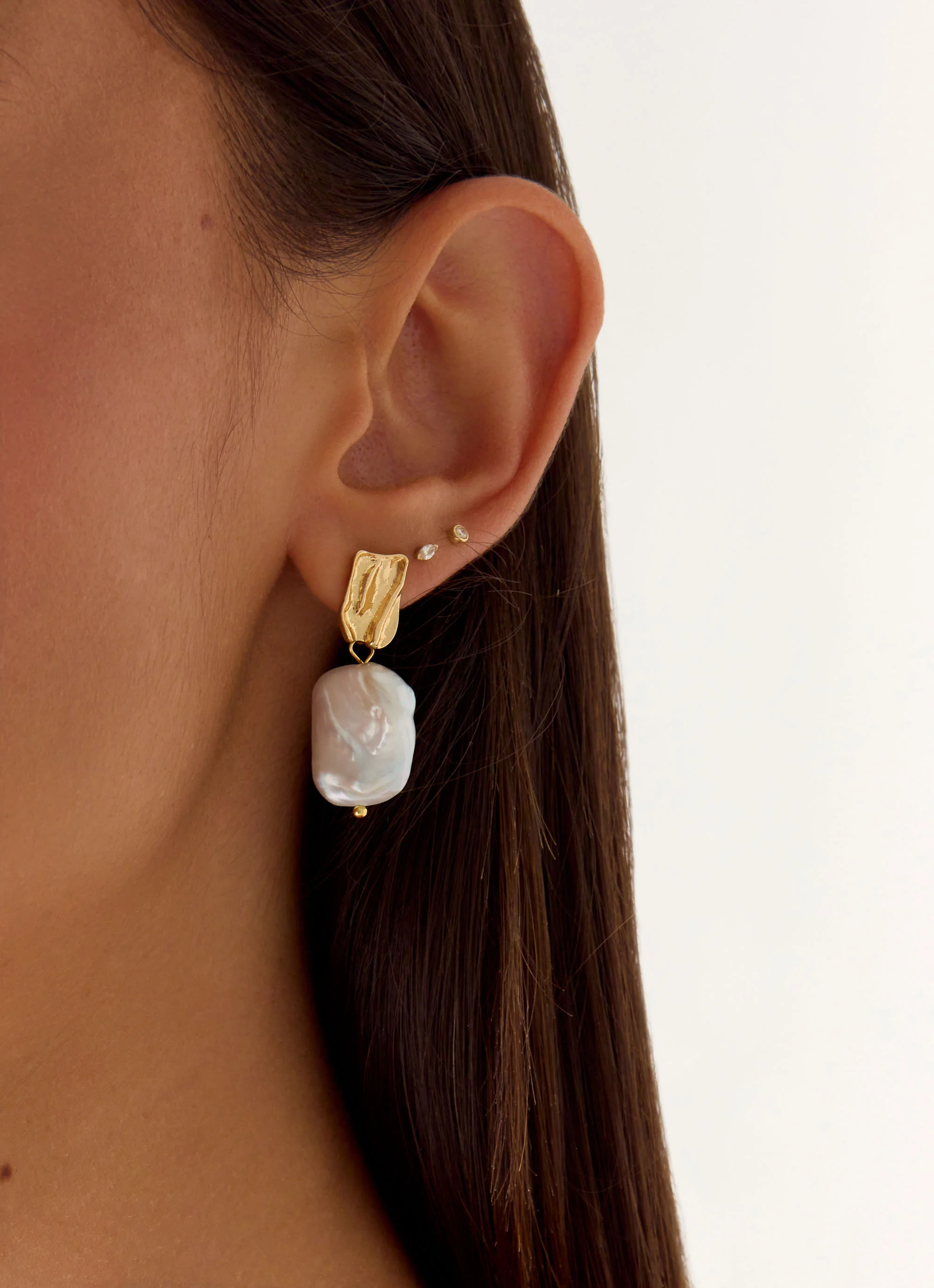 Soft Ember Earrings - Pearl - Image 2