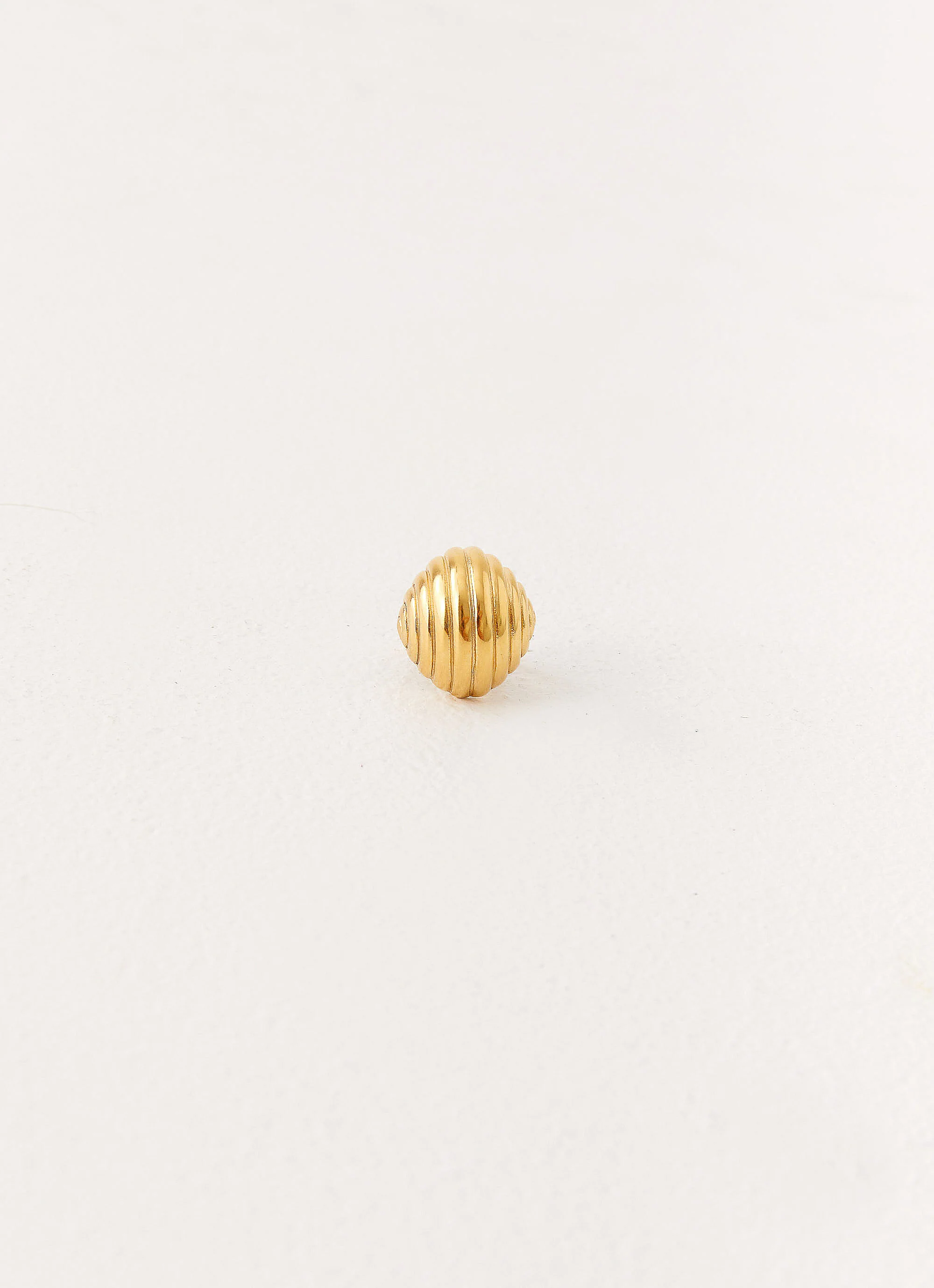 Vault Ring - Gold - Image 3