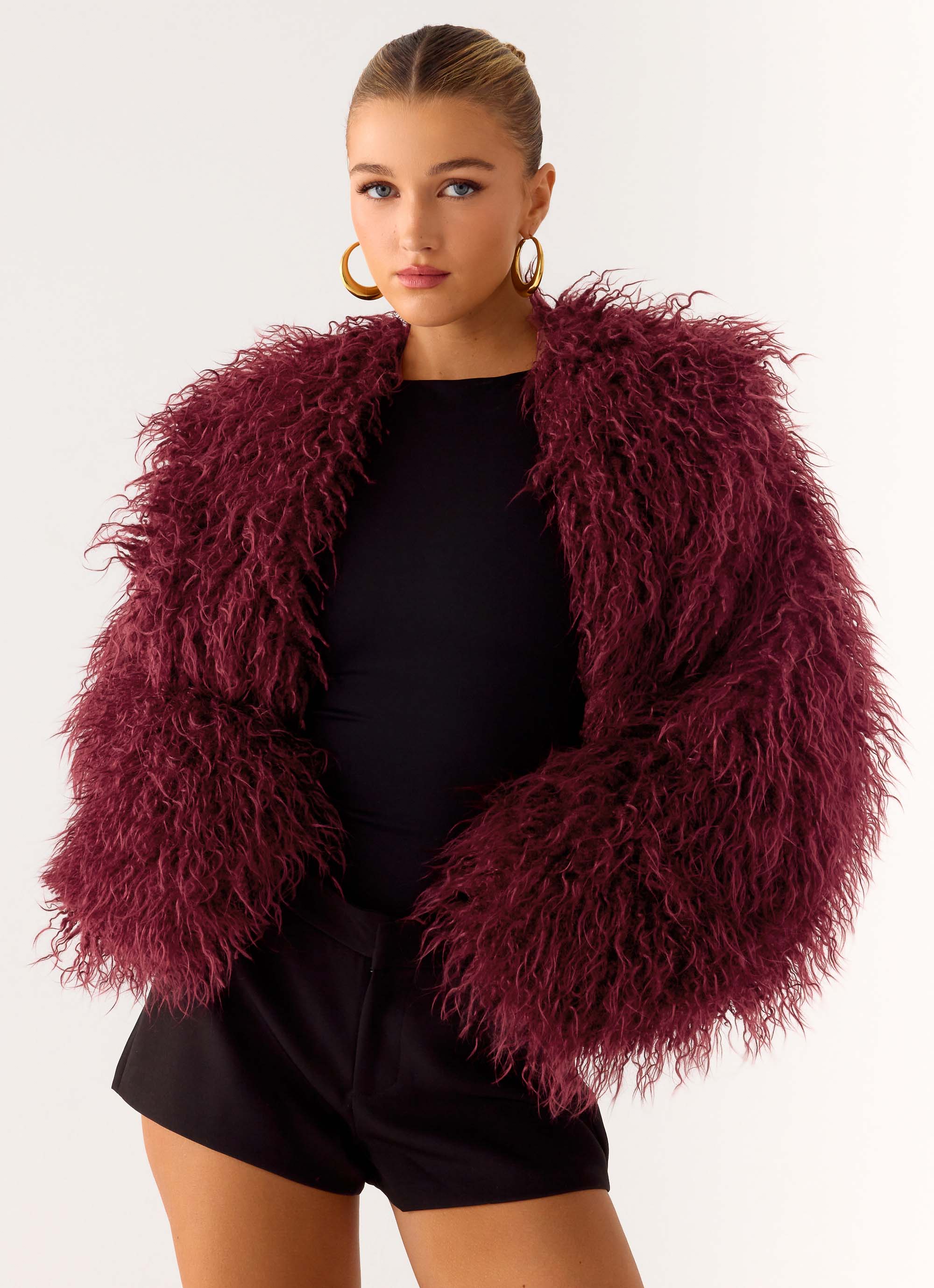 Virginia Cropped Faux Fur Jacket - Maroon - Image 5